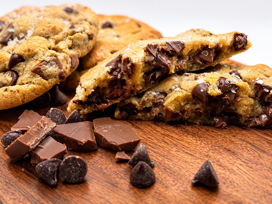 big chunk chip — oversized chocolate chip cookie, steveO's cOOkies